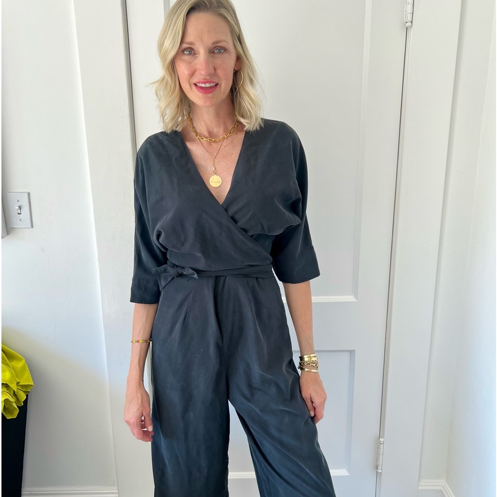 Silence + Noise jumpsuit. Like new and so comfortable.